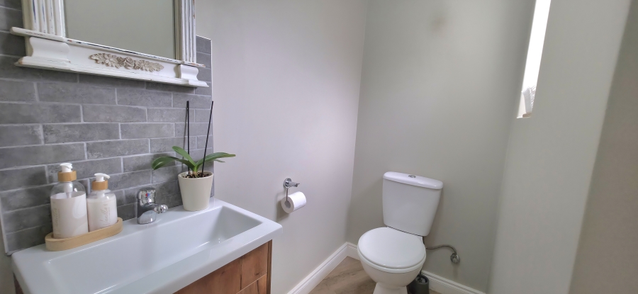 4 Bedroom Property for Sale in Monte Christo Western Cape